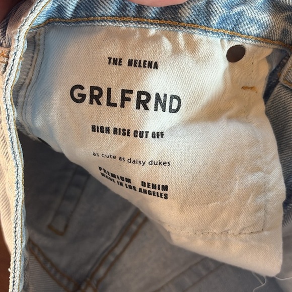 GRLFRND Helena Short in Kiki/Light-wash Distressed Jean Shorts/ size 26 - Picture 4 of 7